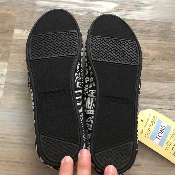 Toms canvas shoes - Picture 3 of 4